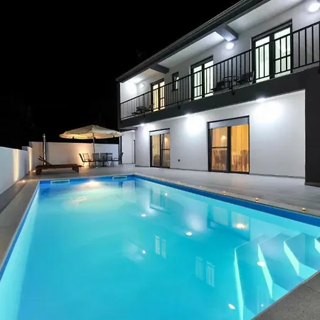 Adriatic With Pool *
