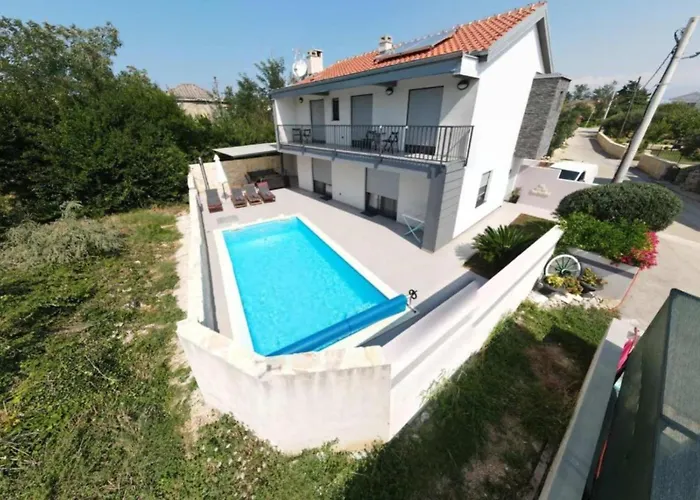 Adriatic With Pool Casa vacanze *