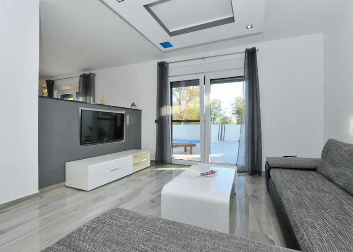 Casa vacanze Adriatic With Pool