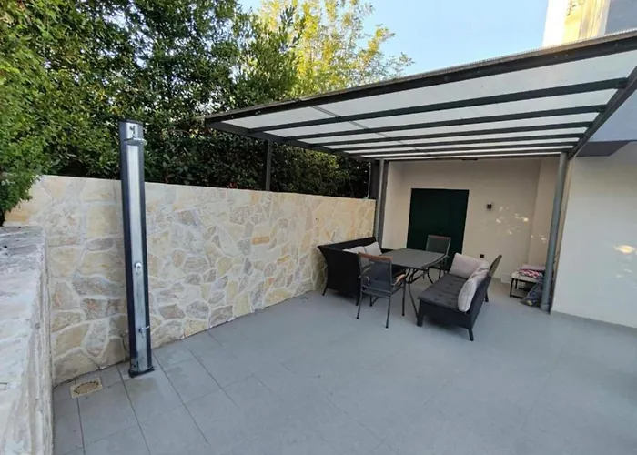 Adriatic With Pool * Privlaka (Zadar)